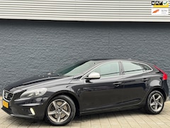 Volvo V40 - 2.0 D4 R-Design 190PK DEALERONDERHOUDEN