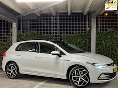 Volkswagen Golf - 1.5 eTSI Style PANO/DSG HIGHLINE