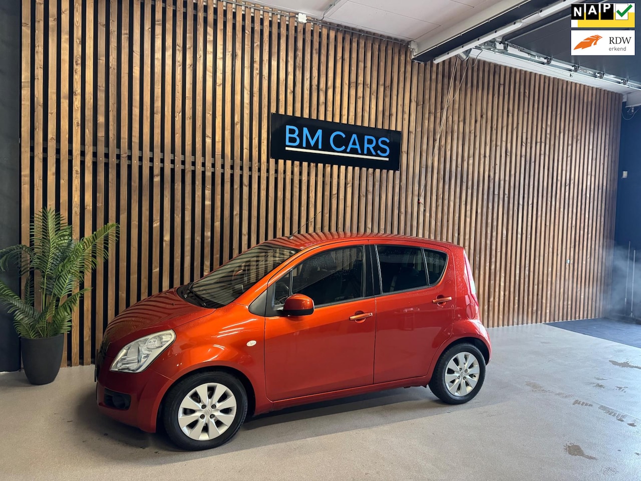 Suzuki Splash - 1.2 Exclusive Airco,Trekhaak,Nieuwe APK - AutoWereld.nl