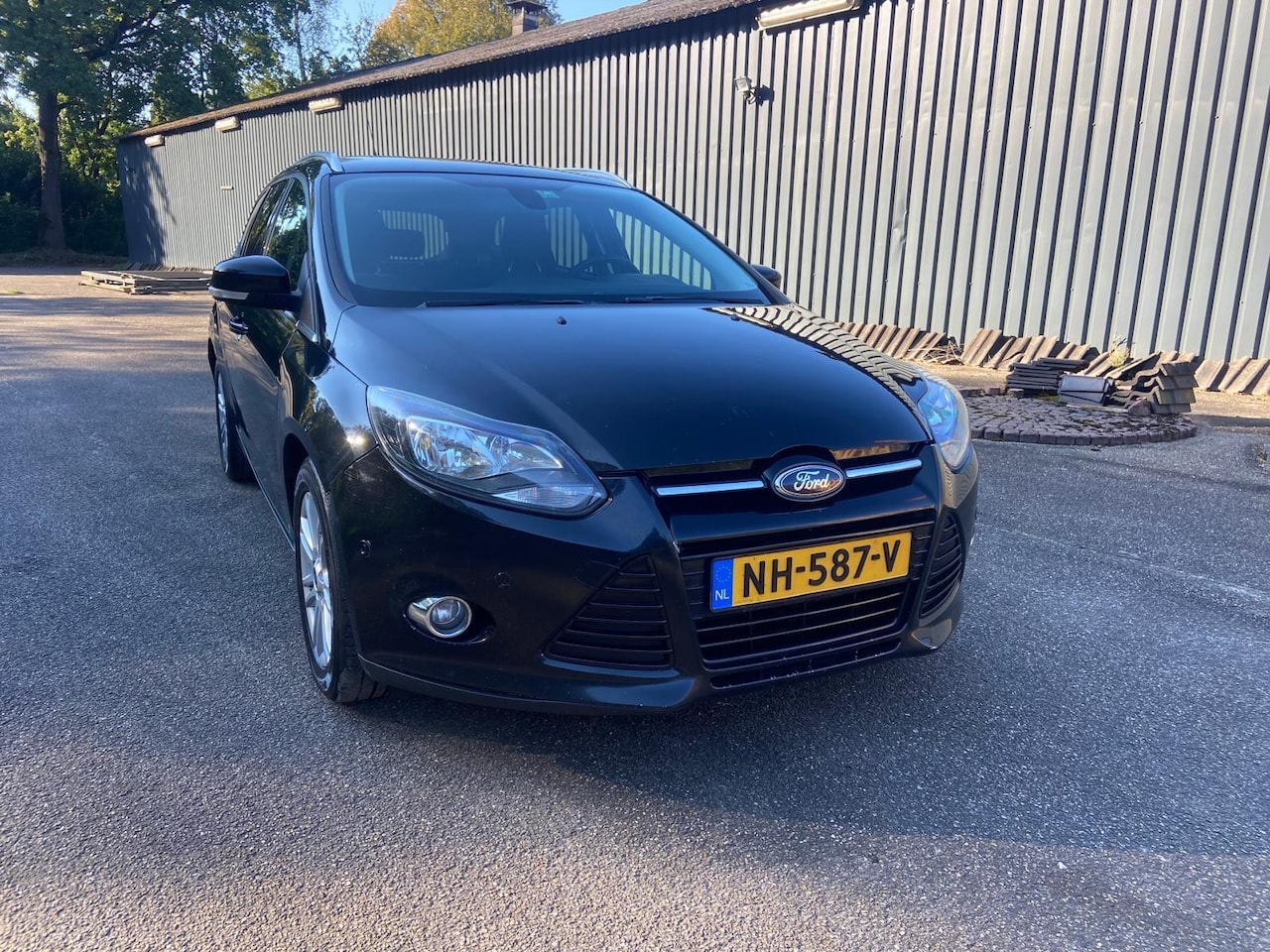 Ford Focus Wagon - 2.0 TDCI Titanium 2.0 TDCI Titanium - AutoWereld.nl