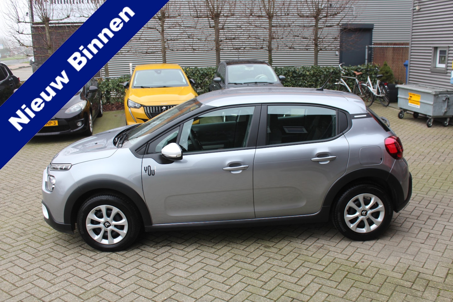 Citroën C3 - 1.2 PureTech You Clima-Cruise-Navi-Camera-Winterbanden 4700 KM !! 24 Maanden Bovag Garanti - AutoWereld.nl