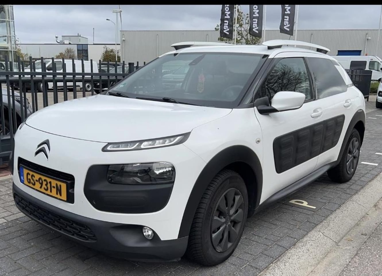 Citroën C4 Cactus - 1.6 BlueHdi Bj 2015 ECC Airco Navi Pdc Camera - AutoWereld.nl