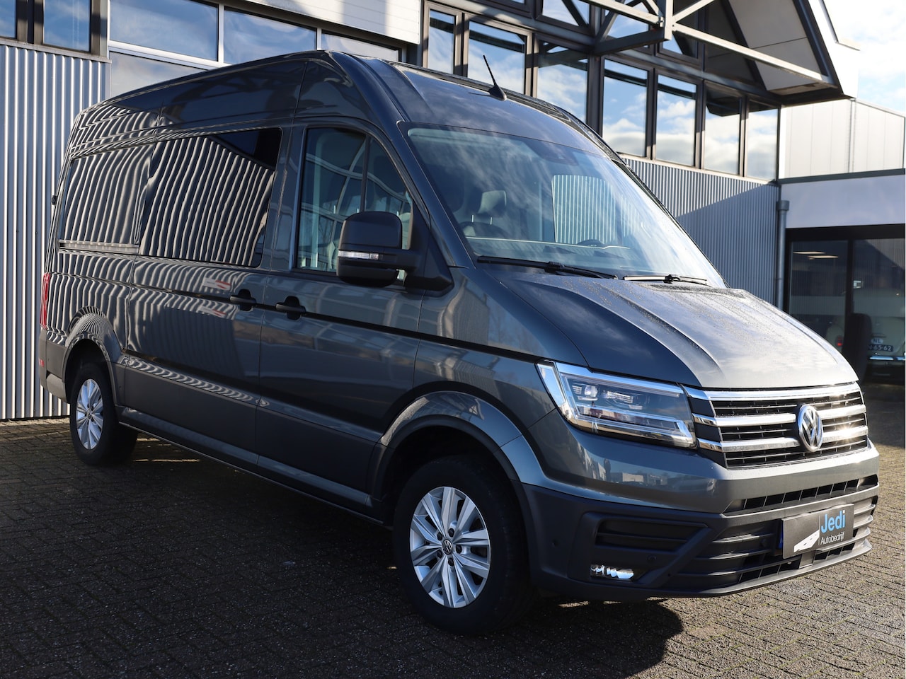 Volkswagen Crafter - Exclusive 2.0 TDI 103kw/140pk L3H3 Aut.8 - AutoWereld.nl