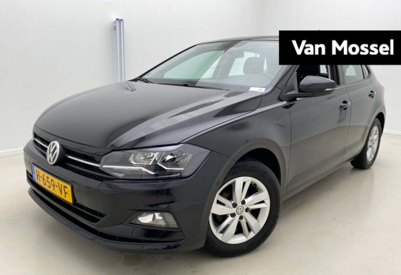 Volkswagen Polo - 1.0 TSI Comfortline Business | Climatronic (Automatische Airco) | Park Assist | Achteruitr - AutoWereld.nl