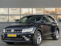 Volkswagen Tiguan - 1.5 TSI ACT HIGHLINE BUSINESS R I AUTOMAAT I SCHUIF/KANTELDAK I NAVIGATIE I STOELVERWARMIN