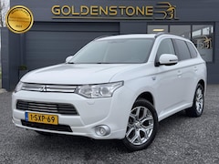 Mitsubishi Outlander - 2.0 PHEV Instyle 2e Eigenaar, Navi, Clima, Camera, Cruise, Leder, Stoelverwarming, Schuifd