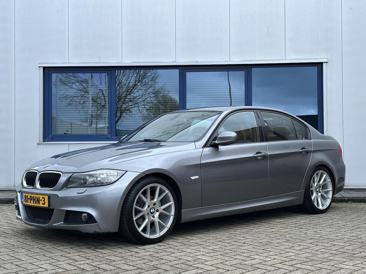 BMW 3-serie - 320i M Sport Edition l NL Auto l Complete historie l - AutoWereld.nl