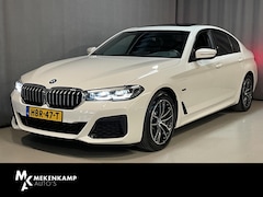 BMW 5-serie - 530e Business Edition Plus M Sport 18"/Panoramadak/Camera/Stoelverwarming + memory/PDC v+a