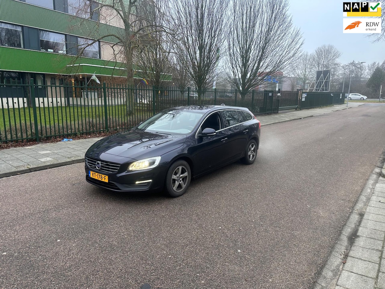 Volvo V60 - 2.0 D2 Nordic+ Navi.Clima.Ex BPM - AutoWereld.nl