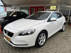 Volvo V40 - V40 2.0 T2 122PK Onderhoudshistorie/PDC/Bluetooth/Navi