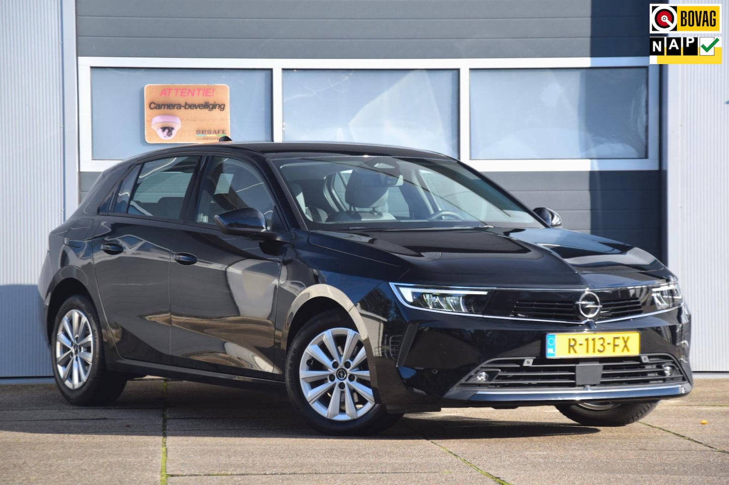 Opel Astra - 1.2 Edition NAVIGATIE/LED KOPLAMPEN/APPLE CARPLAY - AutoWereld.nl