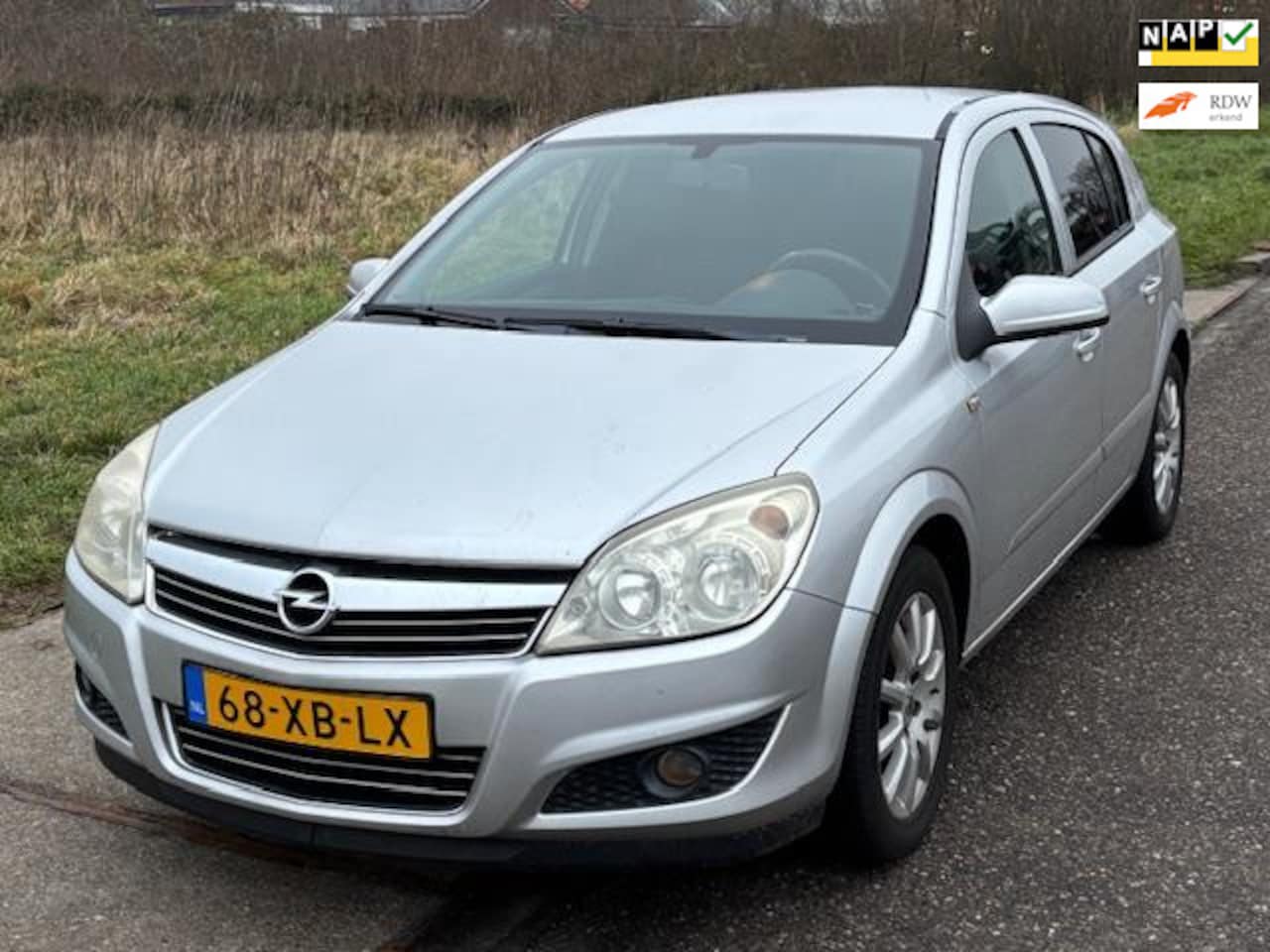 Opel Astra - 1.6 Temptation 5-Drs Automaat Airco Elec pakket Audio-CD/MP3 LMV 16" Cruisecontrol Dealero - AutoWereld.nl