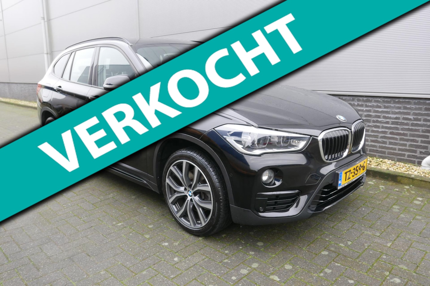 BMW X1 - XDrive20d 190 PK Centennial High Executive AUT,NAVI,LEER,TREKHAAK. - AutoWereld.nl