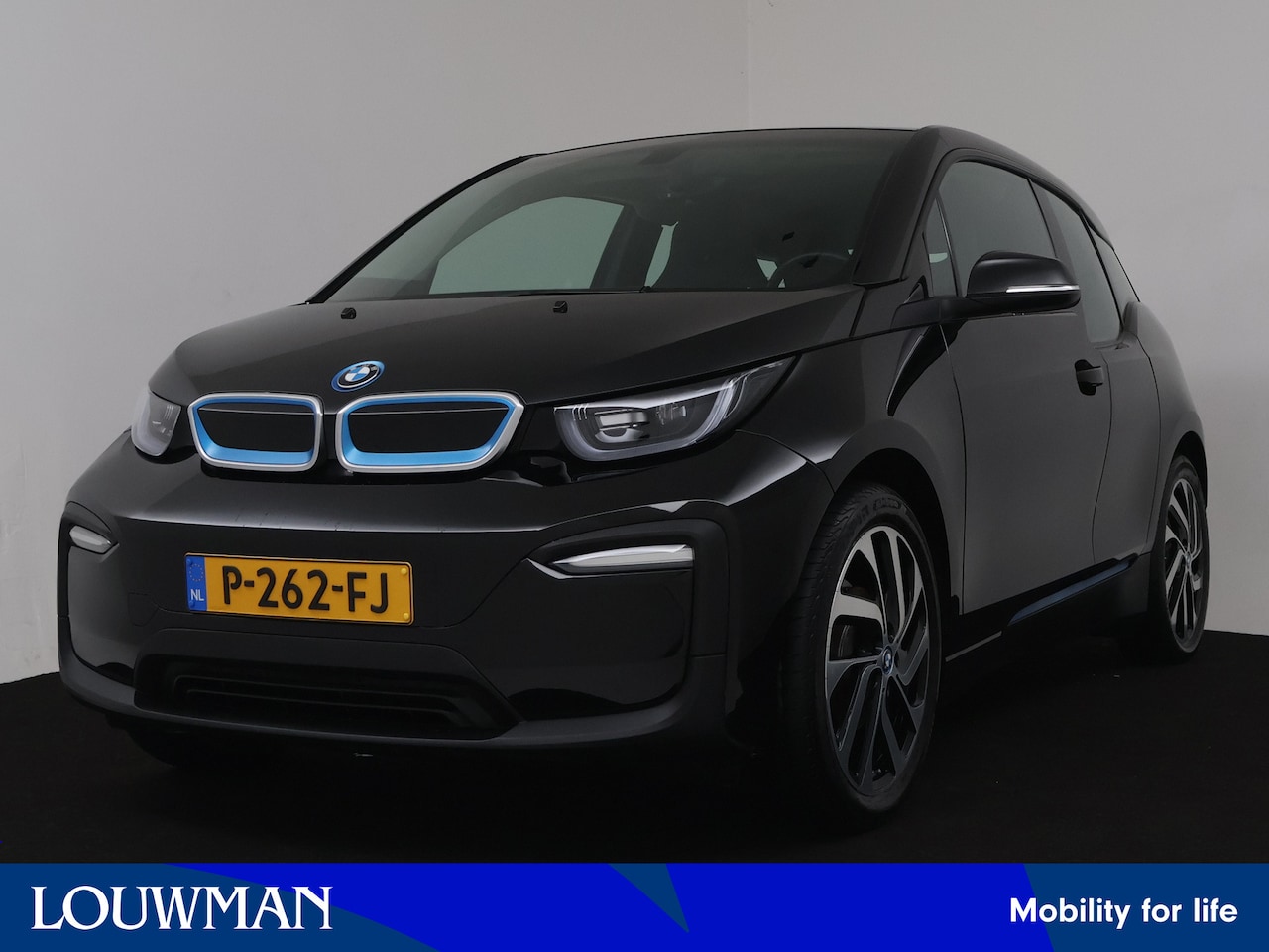 BMW i3 - Edition 120Ah 42 kWh | NL Auto | 3 FASE | Warmtepomp | Navigatiesysteem | 19 Inch Lichtmet - AutoWereld.nl