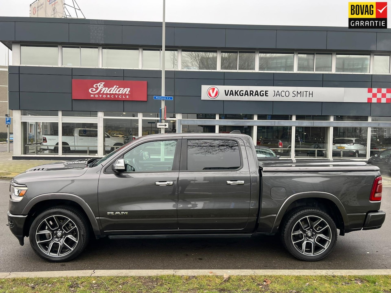 Dodge Ram 1500 - 5.7 V8 4x4 Crew Cab Laramie Sport package - AutoWereld.nl