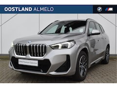 BMW X1 - xDrive25e High Executive M Sport Automaat / Sportstoelen / Stoelverwarming / Adaptief M On