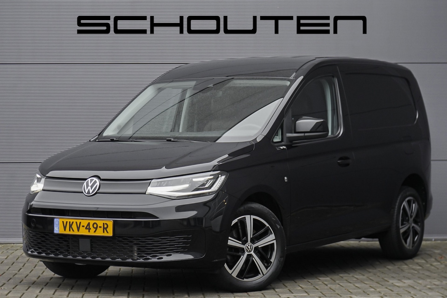 Volkswagen Caddy Cargo - 2.0 TDI 1st Edition Automaat Navi Leder ACC 17" - AutoWereld.nl