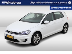 Volkswagen e-Golf - 136pk E-DITION / LED / Navigatie / Parkeersensoren / 16" LMV