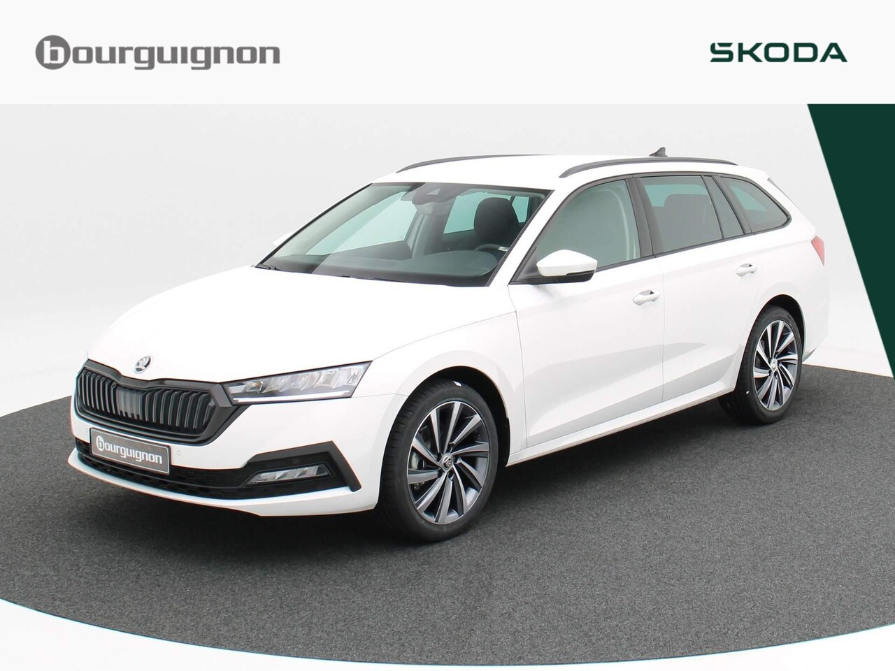 Skoda Octavia Combi - 1.0 110pk TSI | Parkeersensoren | Cruise control | Privacy glas | Apple carplay / Android - AutoWereld.nl