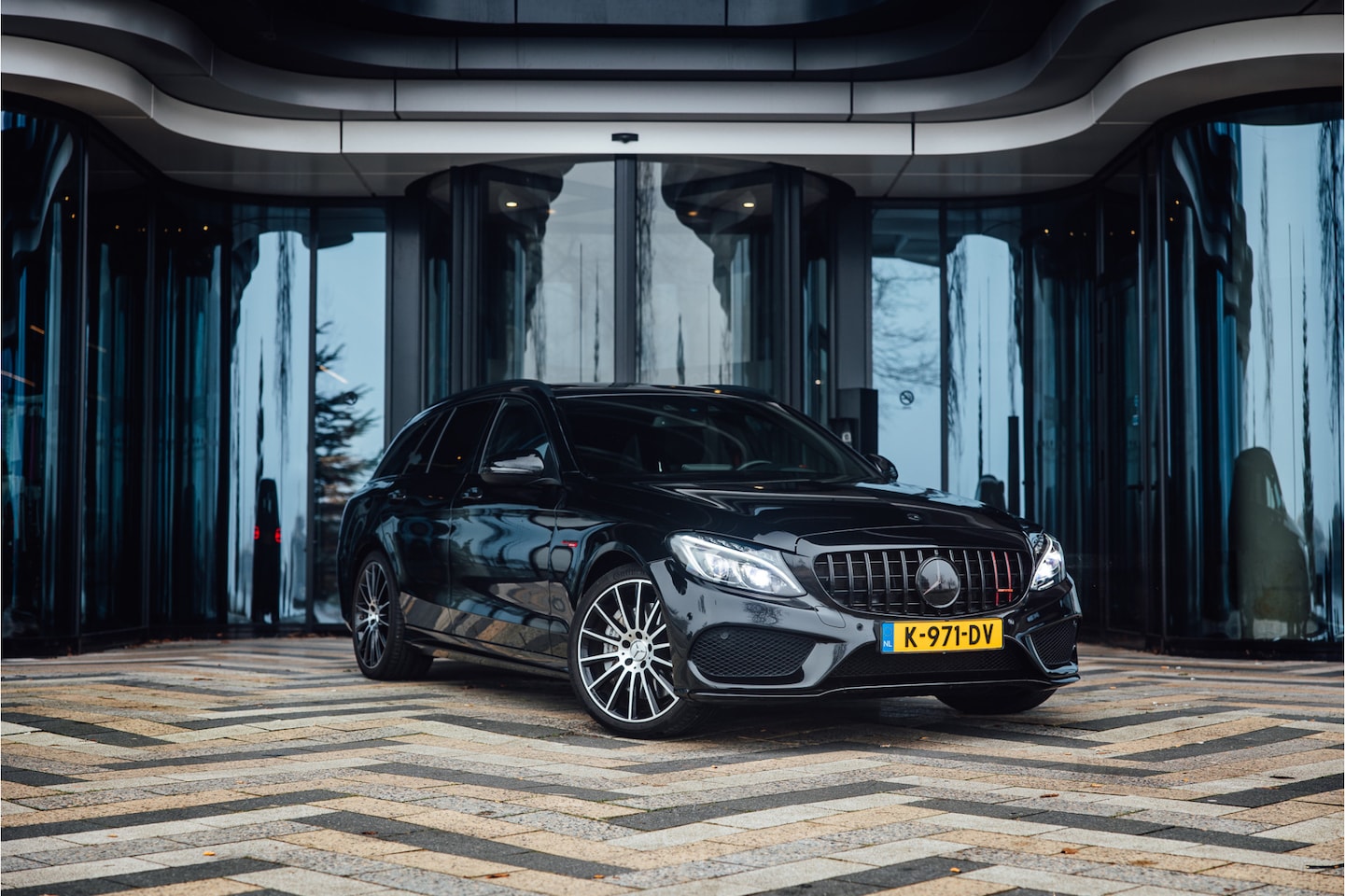 Mercedes-Benz C-klasse Estate - AMG 43 4MATIC Carbon PANO Full Options - AutoWereld.nl