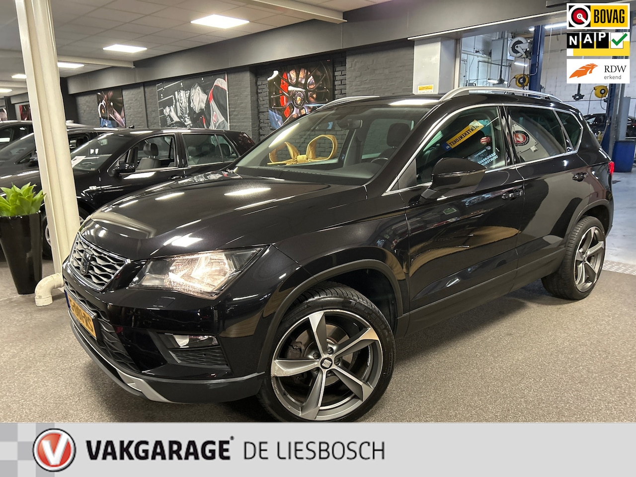 Seat Ateca - 1.0 EcoTSI Style 1.0 EcoTSI Style,media,cruisecontrol,stoelverw,bleutooht,boeken - AutoWereld.nl