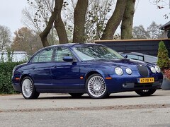 Jaguar S-type - 3.0 V6 Sport (NL-Auto / NAP / Leder / Climate / Cruise / Navi / Telefoon / Voorruitverwarm