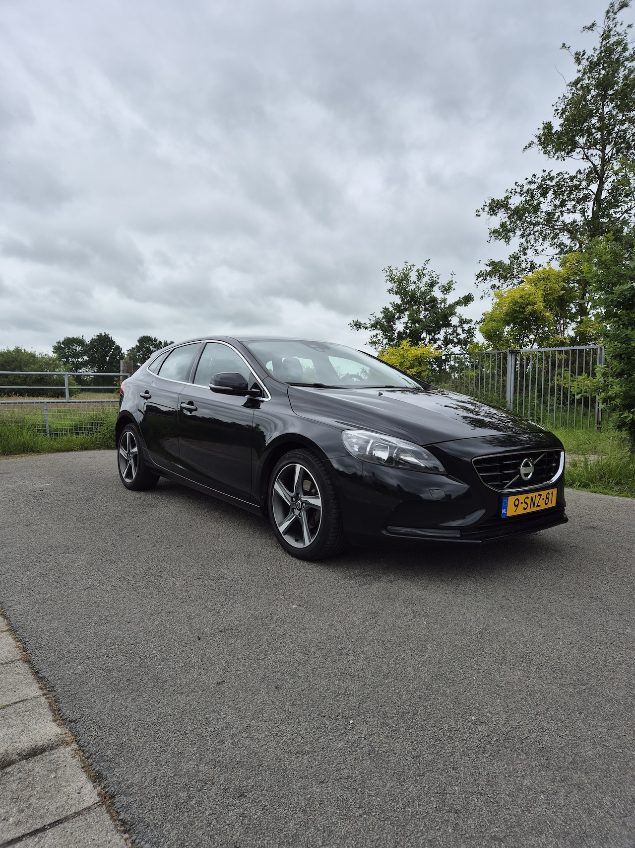 Volvo V40 - 1.6 D2 Momentum - AutoWereld.nl