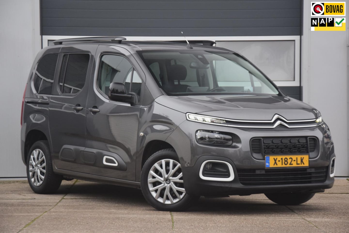 Citroën Berlingo - 1.2 PureTech Shine + TREKHAAK/TREKHAAK/MODUTOP - AutoWereld.nl