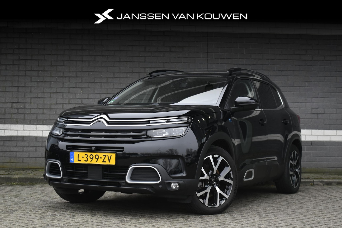 Citroën C5 Aircross - 1.6 Plug-in Hybrid Shine / Panoramadak / Leder / Stoelverwarming / Trekhaak - AutoWereld.nl