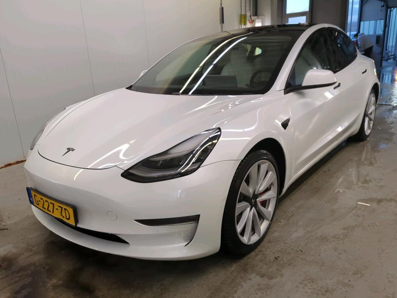 Tesla Model 3 - Performance AWD 486pk 75 kWh [ AUTOPILOT+530KM WLTP+20 - AutoWereld.nl