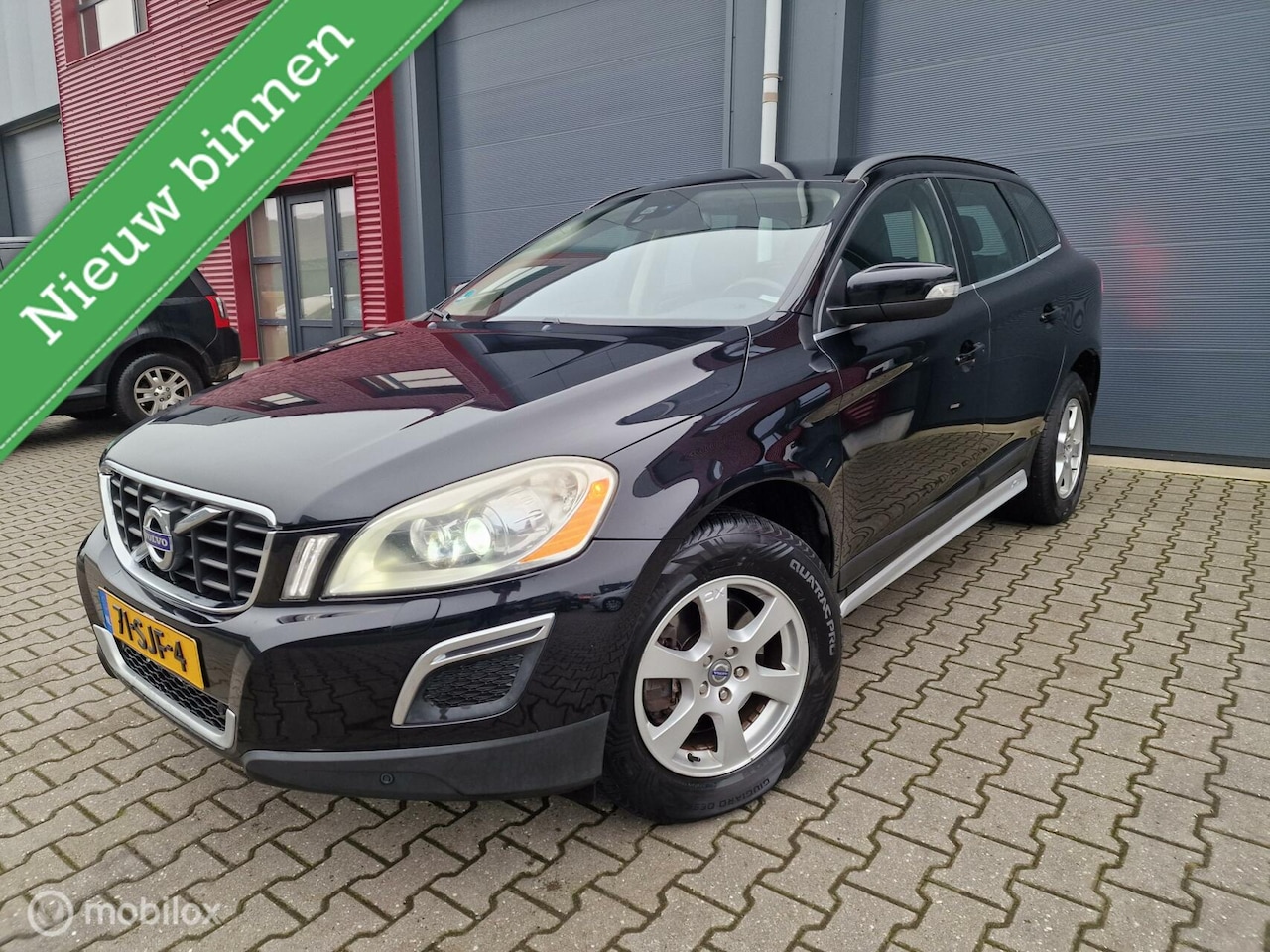 Volvo XC60 - 2.0 T5 / Cruise Control / Trekhaak / Navi / PDC - AutoWereld.nl