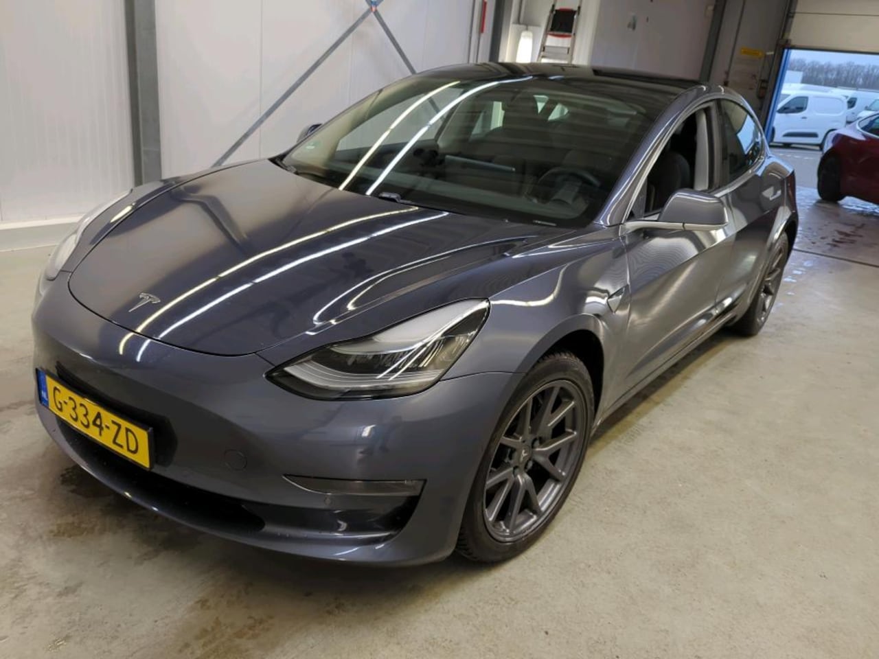 Tesla Model 3 - Long-Range RWD 75 kWh [ AUTOPILOT+PANO+PREMIUM AUDIO ] - AutoWereld.nl