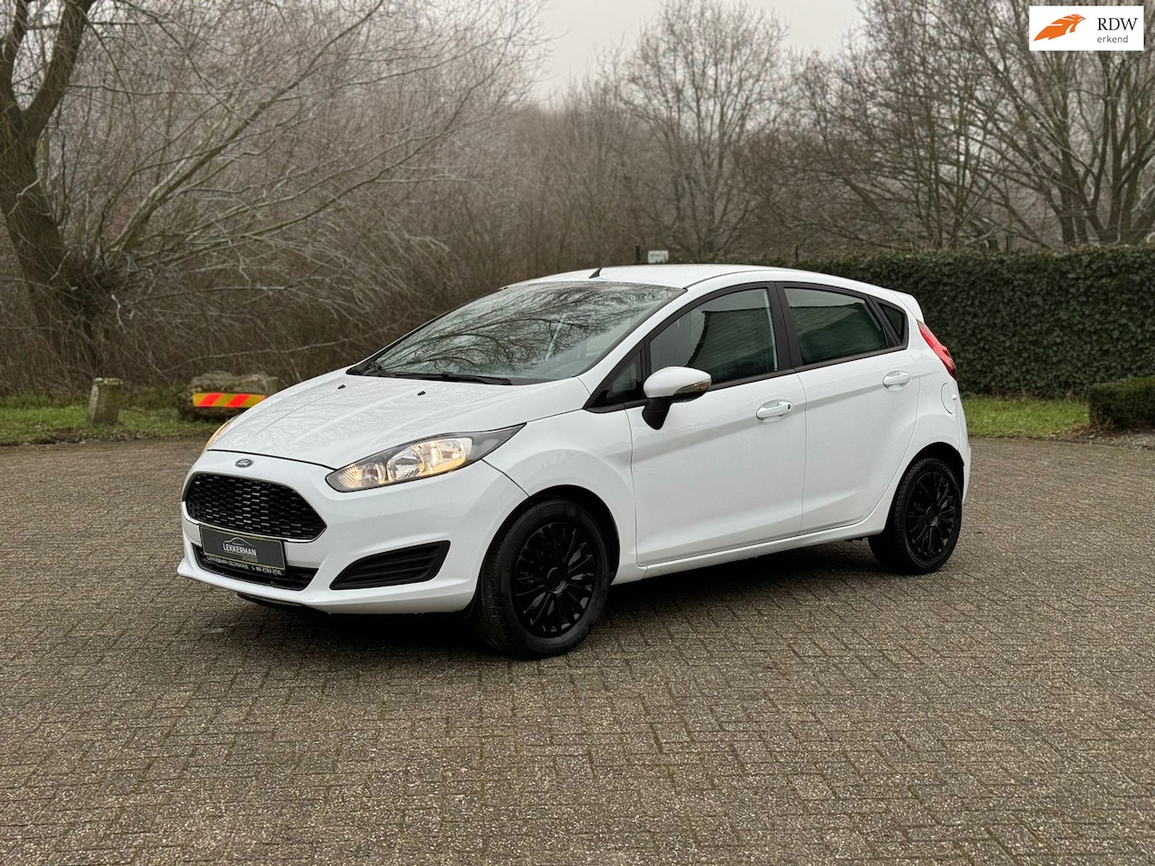 Ford Fiesta - 1.25 Trend AIRCO I BLUETOOTH I NWE APK I 2016 BJ I ZEER MOOI - AutoWereld.nl