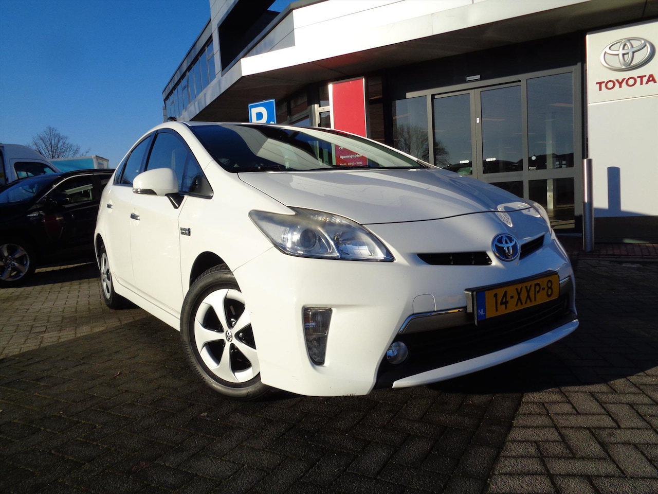 Toyota Prius - 1.8 Plug-In Hybrid Aspiration | TREKHAAK | STOELVERWARMING | CRUISE CONTROLE - AutoWereld.nl