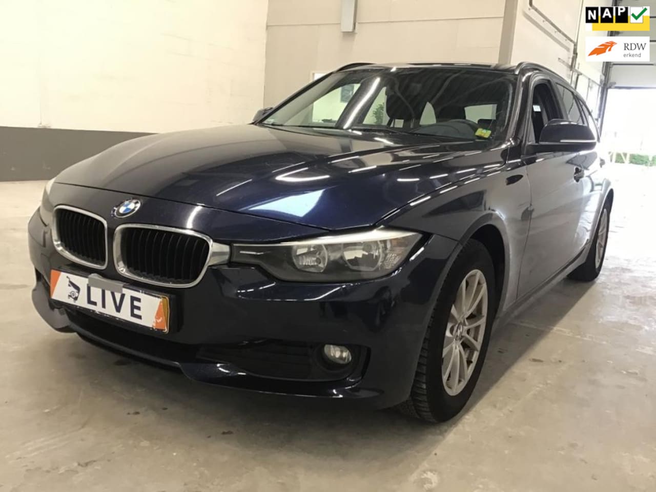 BMW 3-serie Touring - 318d High Executive 318d High Executive - AutoWereld.nl