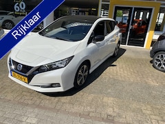 Nissan LEAF - Tekna 40 kWh CAMERA AIRCO ECC PARKEERSENSOREN TWO TONE COLOR CPV ELEKTR.RAMEN