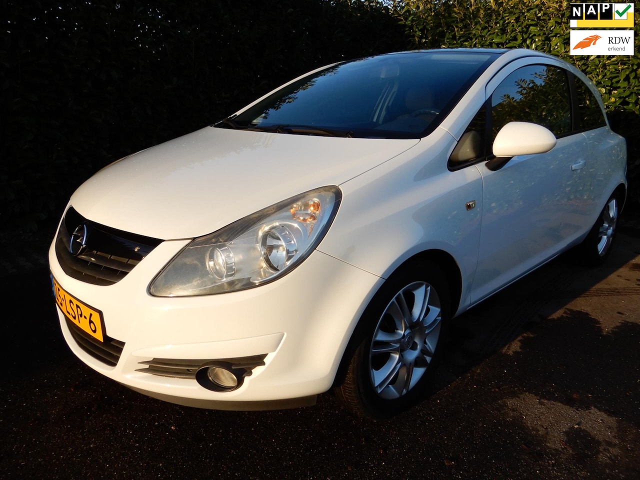 Opel Corsa - 1.4-16V Color Edition. Origineel Nederlandse auto met NAP. - AutoWereld.nl