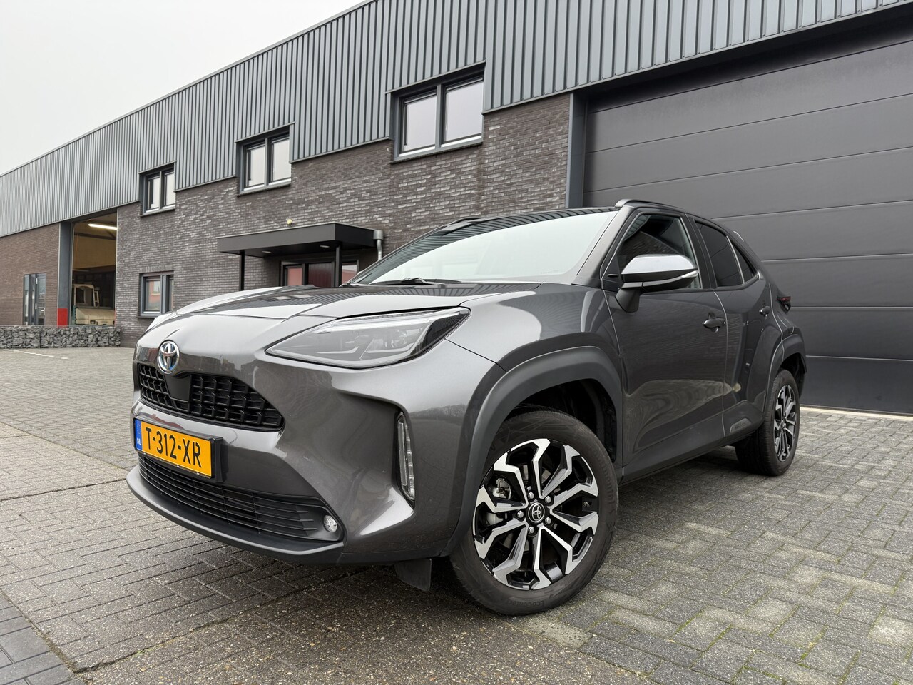 Toyota Yaris Cross - 1.5 Hybrid Dynamic | 1E EIGENAAR | 12MND GARANTIE | AUTOMAAT | NAVI | CARPLAY | LMV | - AutoWereld.nl