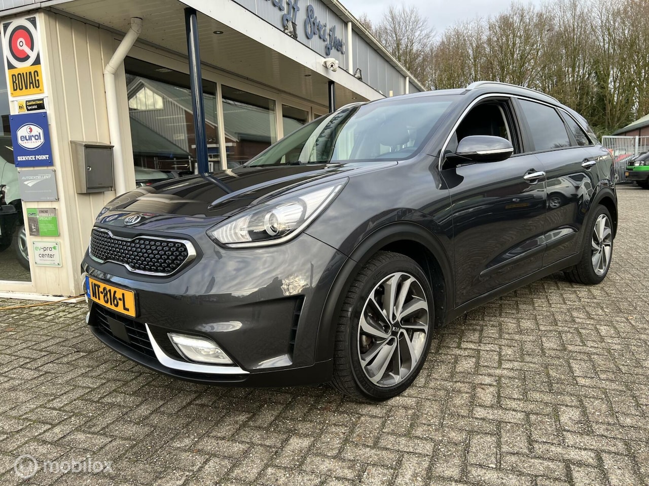 Kia Niro - 1.6 GDi Hybrid ExecutiveLine 1.6 GDi Hybrid ExecutiveLine - AutoWereld.nl