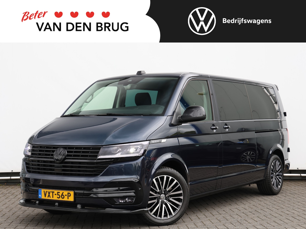 Volkswagen Transporter - 2.0TDI 204PK DSG Bulli 75-Edition L2H1 30 DC | Digital Cockpit | Sport Pakket | 2x Schuifd - AutoWereld.nl