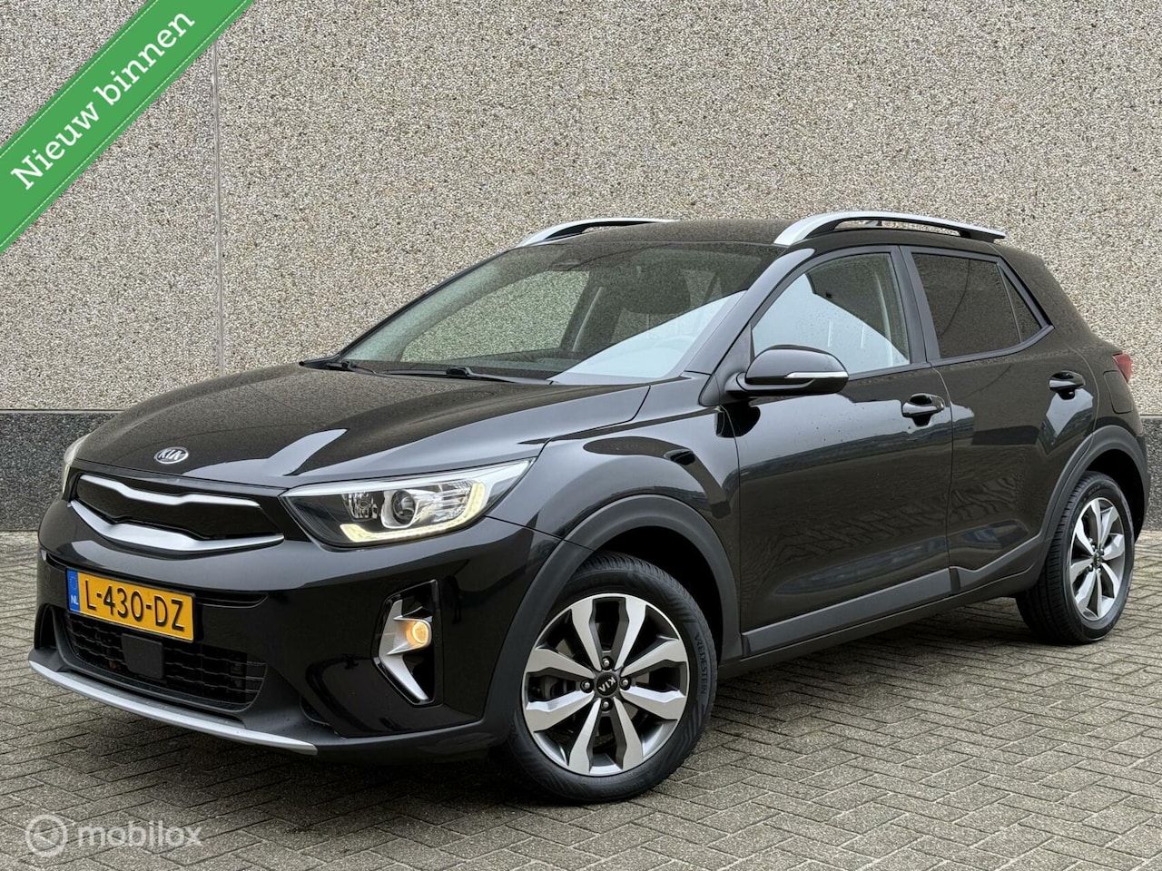 Kia Stonic - 1.0 T-GDi MHEV Automaat Carplay Navi Airco Bj2021 Cruise Nieuw Model - AutoWereld.nl