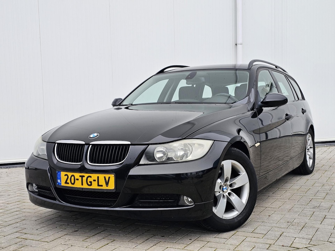 BMW 3-serie Touring - 318i High Executive bj 2006 230dkm NAP Nette Auto! - AutoWereld.nl