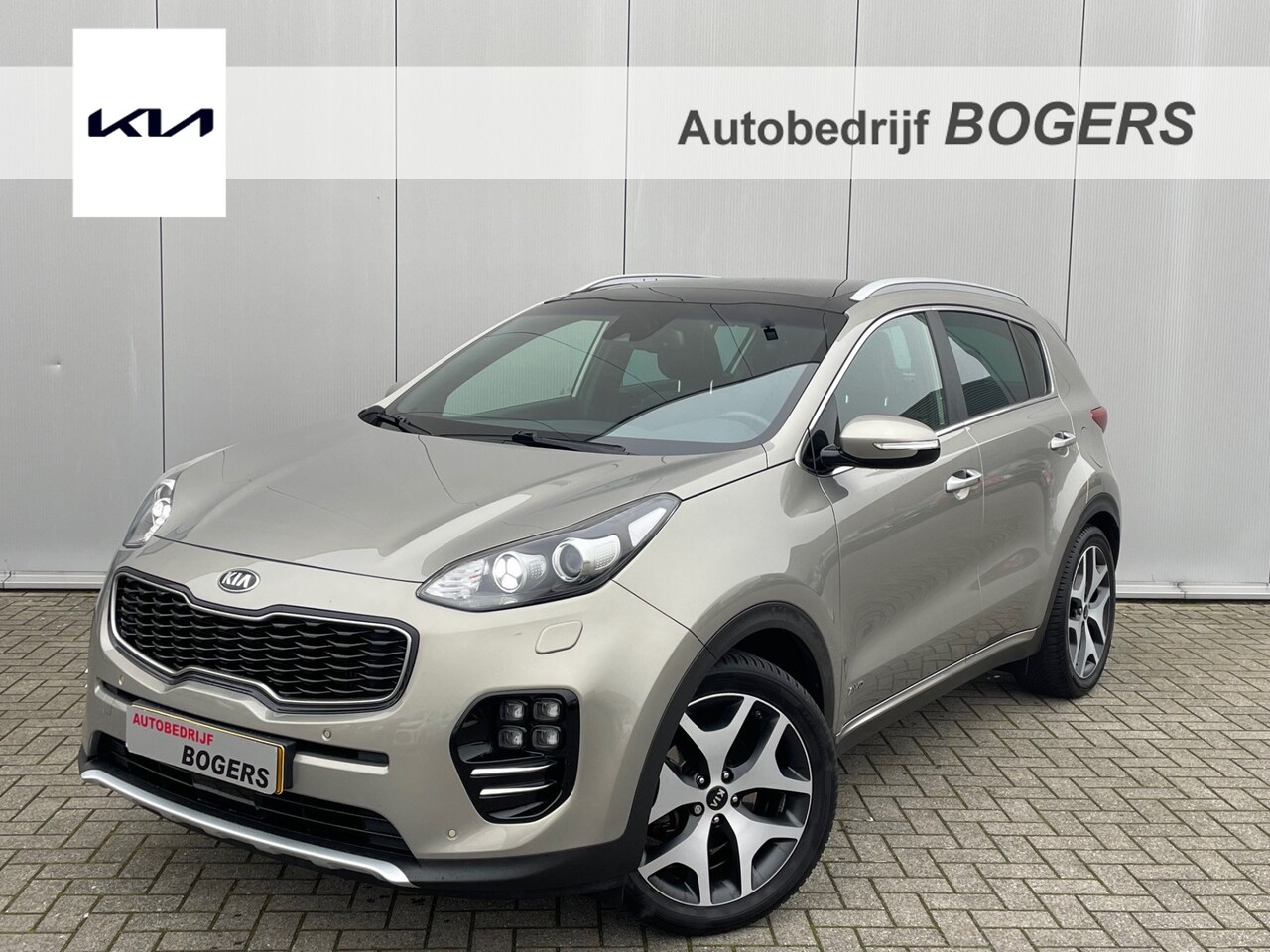 Kia Sportage - 1.6 T-GDI 4WD GT-Line PlusLine Automaat Navigatie, Schuifdak, Leder, 19"Lm, Trekhaak, Clim - AutoWereld.nl