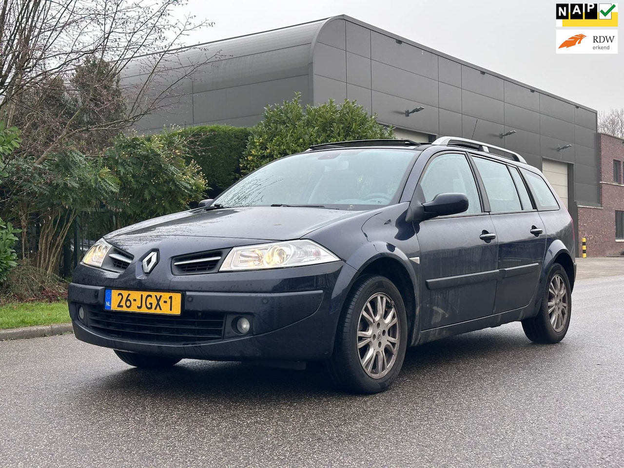 Renault Mégane Grand Tour - 1.6-16V Sélection Business Elektrische schuifdak*Cruise*Trekhaak*Airco*LM velgen* - AutoWereld.nl