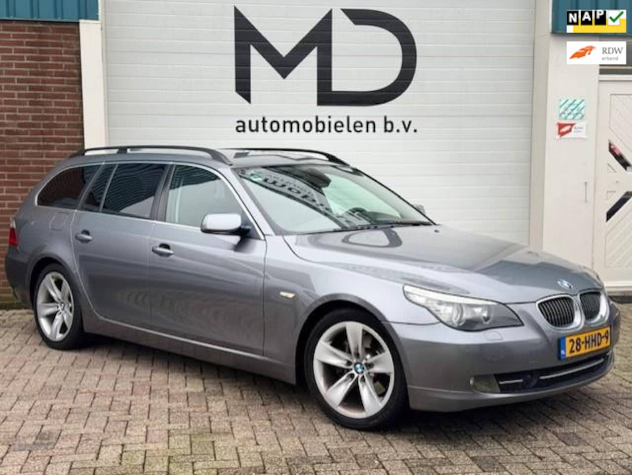 BMW 5-serie Touring - 525d High Executive / Automaat / Leder - AutoWereld.nl