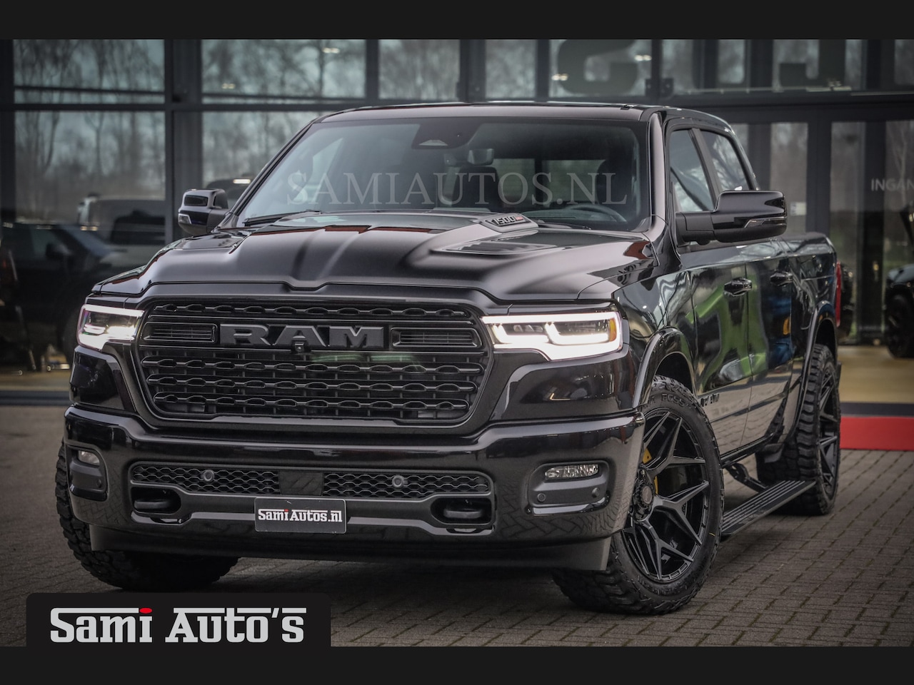 Dodge Ram 1500 - LIMITED NIGHT H.O 540PK 706 Nm 2025 | XB9 | MASSAGE | BOM VOL | CREW CAB | DUBBELE CABINE - AutoWereld.nl