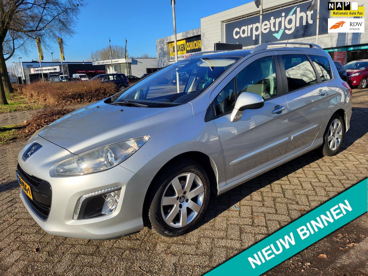 Peugeot 308 SW - 1.6 VTi Access panoramadak trekhaak - AutoWereld.nl