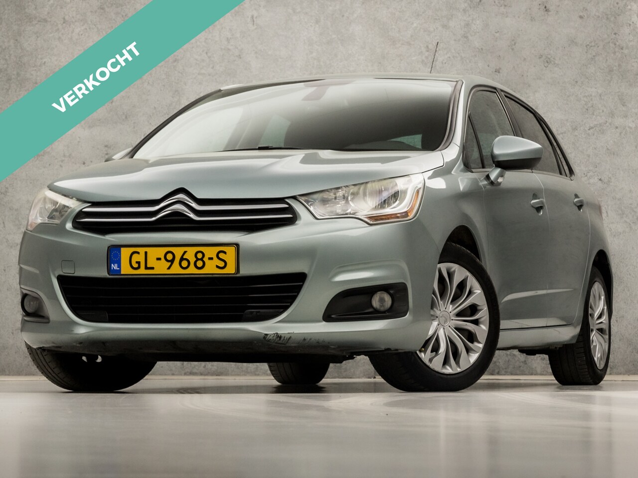 Citroën C4 - 1.4 VTi Tendance (CLIMATE, CRUISE, GETINT GLAS, SPORTSTOELEN, PARKEERSENSOREN, NIEUWE APK, - AutoWereld.nl