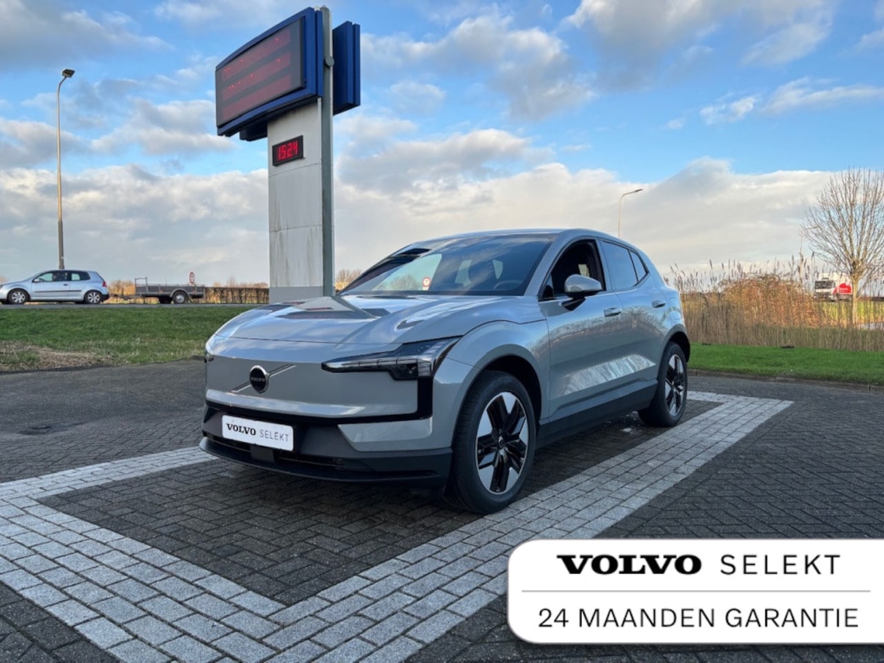 Volvo EX30 - Single Motor Core 51 kWh Donker Glas vanaf B-Stijl - AutoWereld.nl