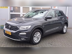 Volkswagen T-Roc - T-Roc 1.5 TSI Style *navi*cruise*dsg*lmv